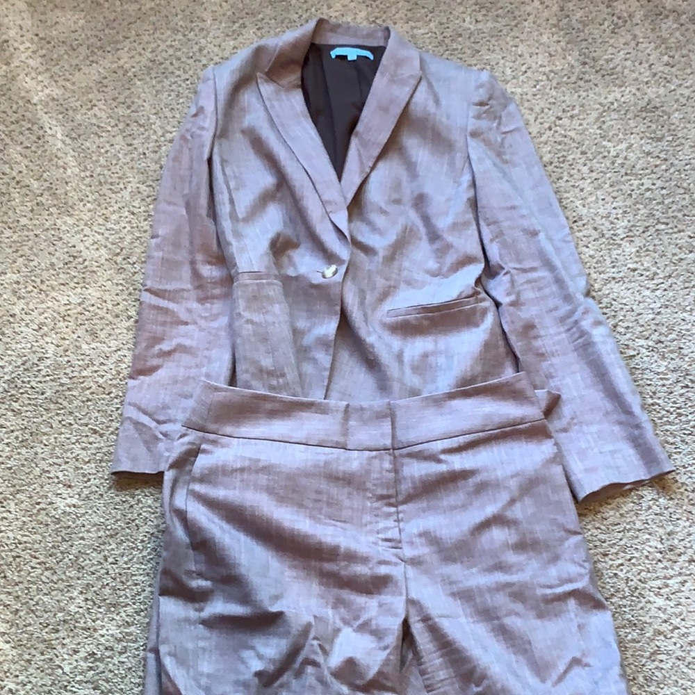 Antonio Melani Size 6 Blazer With Size 8 Pants Matching Grey Great Condition